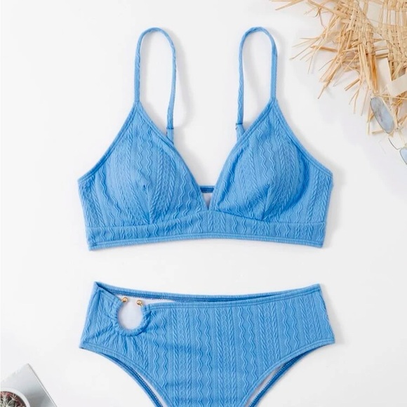 Plain Ring Linked Bikini Swimsuit 2 Piece Set - Picture 4 of 4